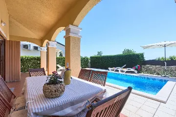 3-Bedroom Villa with Private Pool in Poreč