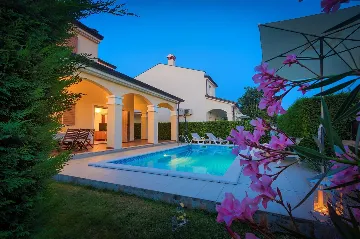 3-Bedroom Villa with Private Pool in Poreč