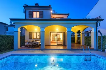 3-Bedroom Villa with Private Pool in Poreč