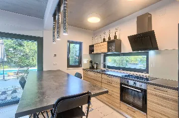 Pomer Secluded Villa with Private Pool for 8 Guests