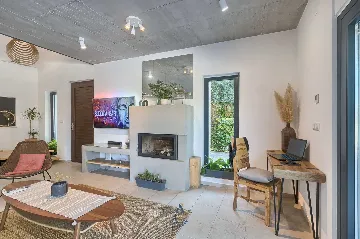 Pomer Secluded Villa with Private Pool for 8 Guests