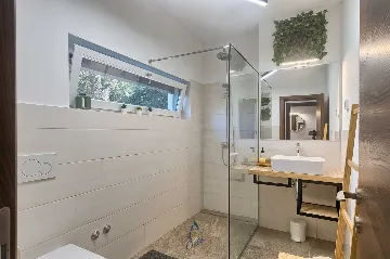 Pomer Secluded Villa with Private Pool for 8 Guests