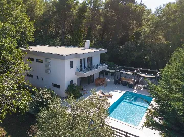 Pomer Secluded Villa with Private Pool for 8 Guests