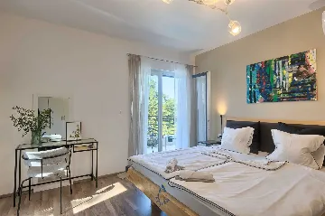 Pomer Secluded Villa with Private Pool for 8 Guests