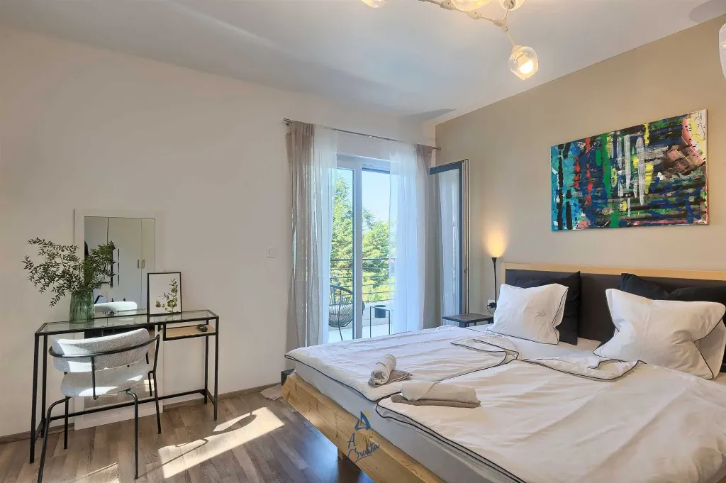 Pomer Secluded Villa with Private Pool for 8 Guests
