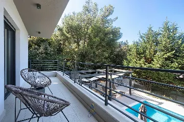 Pomer Secluded Villa with Private Pool for 8 Guests