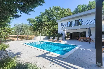 Pomer Secluded Villa with Private Pool for 8 Guests