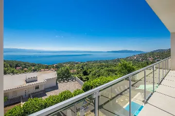 Ičići 5-Bedroom Villa for 10 Guests