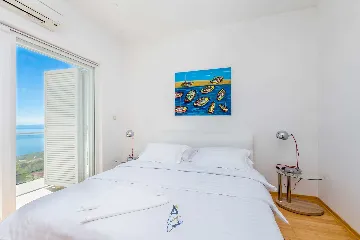 Ičići 5-Bedroom Villa for 10 Guests