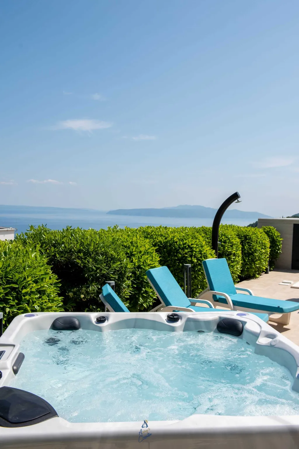Ičići 5-Bedroom Villa for 10 Guests