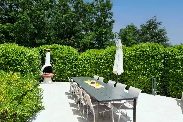 Ičići 5-Bedroom Villa for 10 Guests