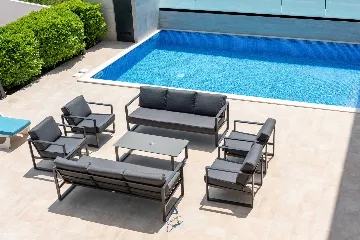 Ičići 5-Bedroom Villa for 10 Guests