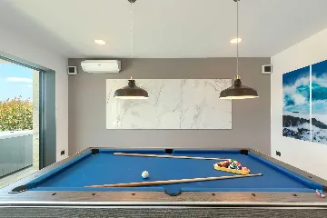 5-Bedroom Villa with Pool and Indoor Wellness in Premantura