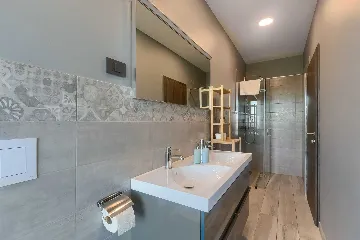 5-Bedroom Villa with Pool and Indoor Wellness in Premantura