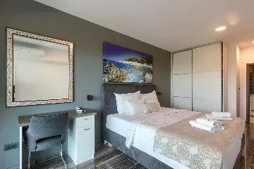 5-Bedroom Villa with Pool and Indoor Wellness in Premantura