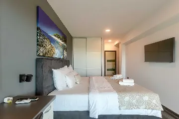 5-Bedroom Villa with Pool and Indoor Wellness in Premantura