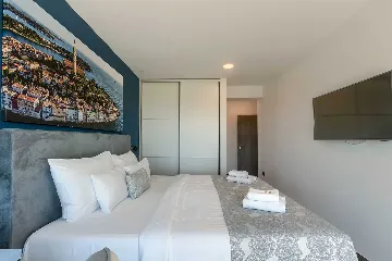 5-Bedroom Villa with Pool and Indoor Wellness in Premantura