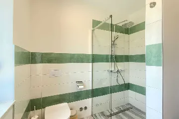 5-Bedroom Villa with Pool and Indoor Wellness in Premantura