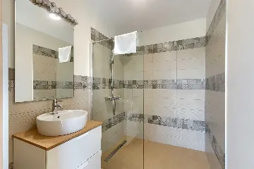 5-Bedroom Villa with Pool and Indoor Wellness in Premantura