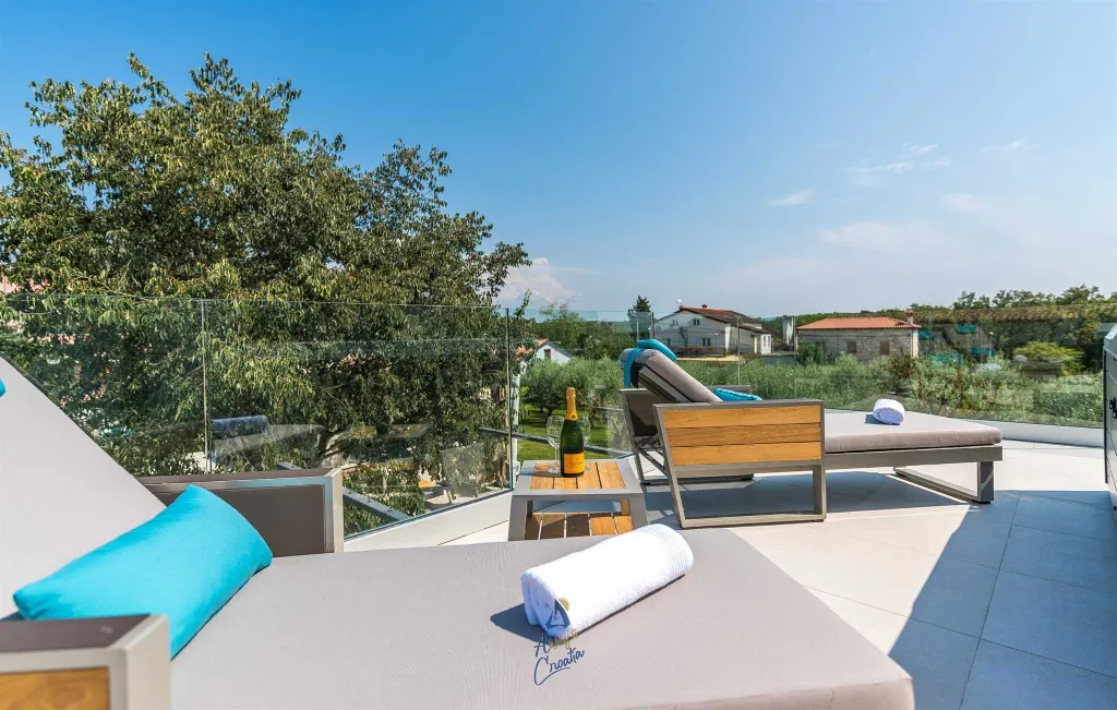 4-Bedroom Villa in Brtonigla for Up to 8