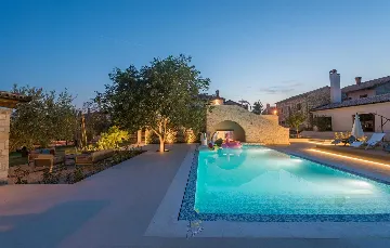4-Bedroom Villa in Brtonigla for Up to 8