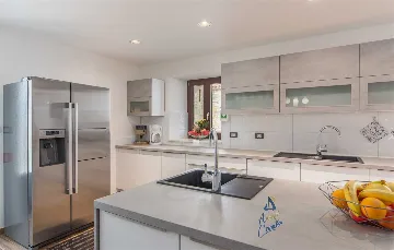 4-Bedroom Villa in Brtonigla for Up to 8