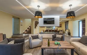 4-Bedroom Villa in Brtonigla for Up to 8