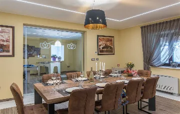 4-Bedroom Villa in Brtonigla for Up to 8