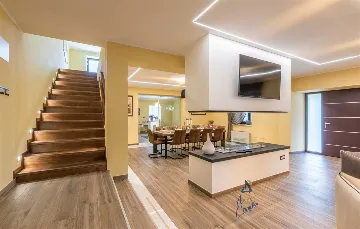 4-Bedroom Villa in Brtonigla for Up to 8