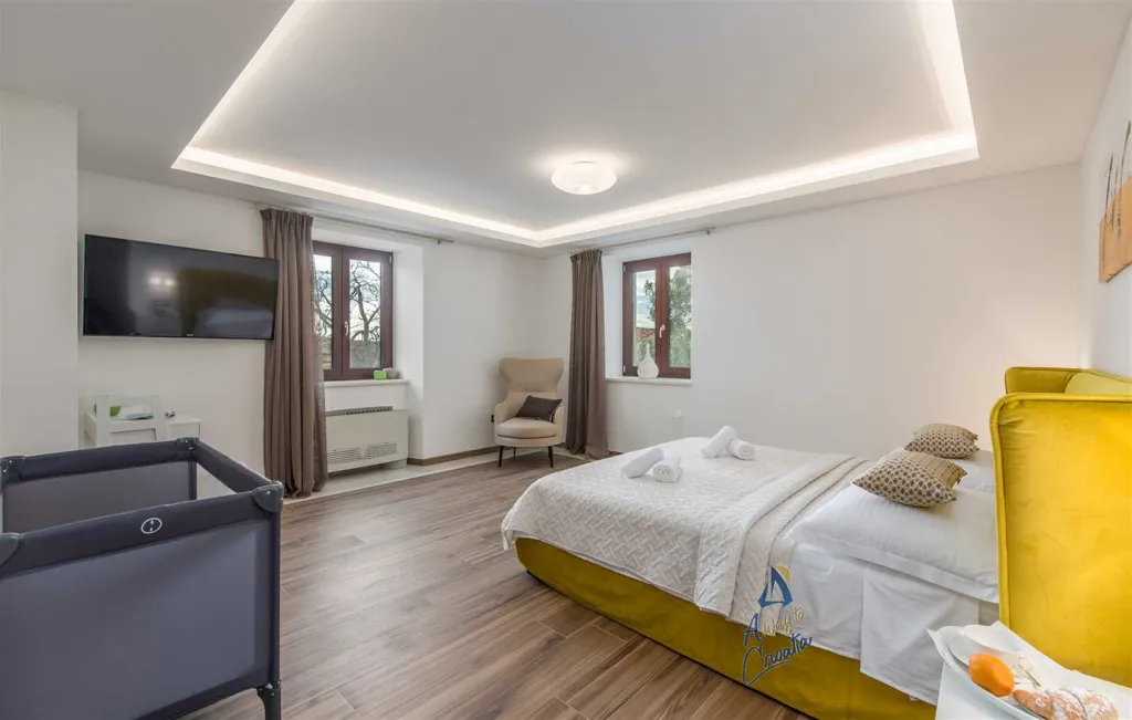 4-Bedroom Villa in Brtonigla for Up to 8