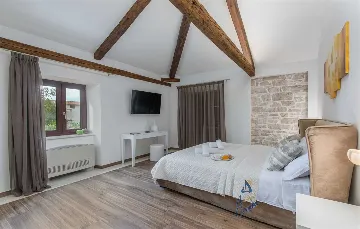 4-Bedroom Villa in Brtonigla for Up to 8