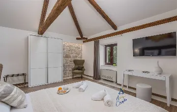 4-Bedroom Villa in Brtonigla for Up to 8