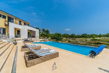 Modern 5-Bedroom Villa in Filipana for Up to 11