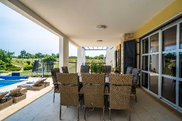 Modern 5-Bedroom Villa in Filipana for Up to 11