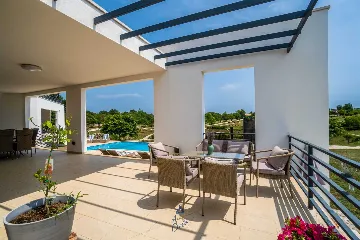 Modern 5-Bedroom Villa in Filipana for Up to 11