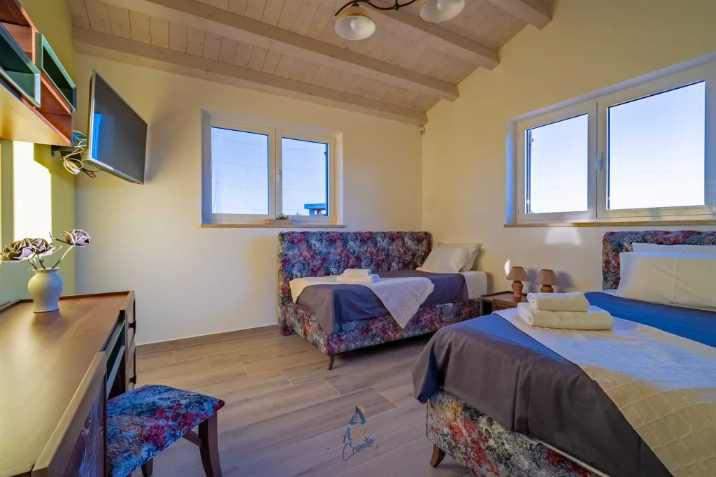 Modern 5-Bedroom Villa in Filipana for Up to 11