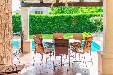 4-Bedroom Villa in Višnjan with Pool and Sauna