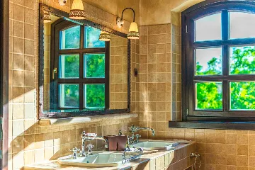 4-Bedroom Villa in Višnjan with Pool and Sauna