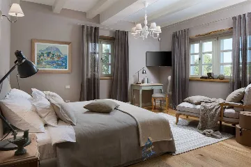 4-Bedroom Villa with Private Pool in Kanfanar