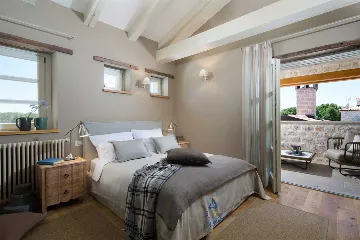 4-Bedroom Villa with Private Pool in Kanfanar