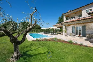 Private Pool Country Villa in Kanfanar