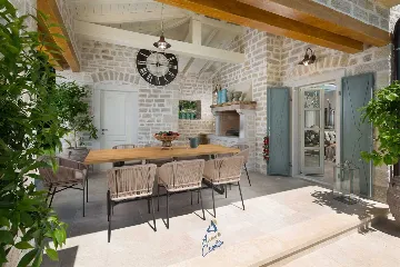 Private Pool Country Villa in Kanfanar