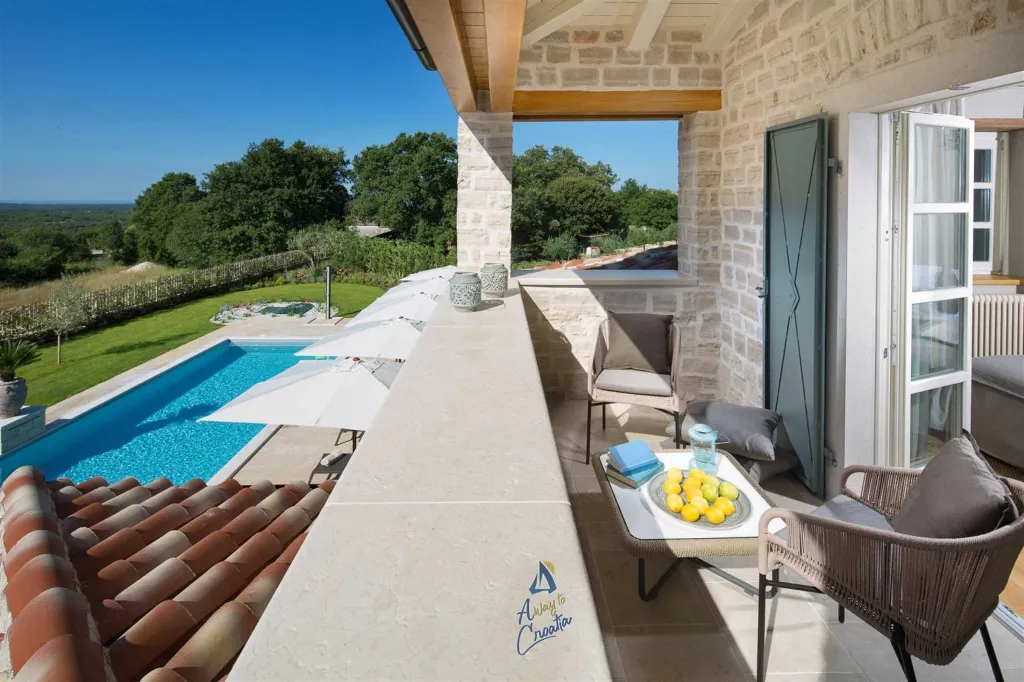 Private Pool Country Villa in Kanfanar