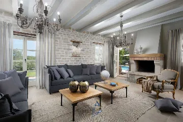 Villa in Kanfanar for 8 Guests with Private Pool