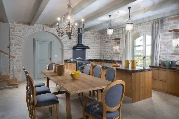 Villa in Kanfanar for 8 Guests with Private Pool