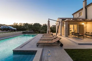 Villa in Tar, Croatia with Private Saltwater Pool