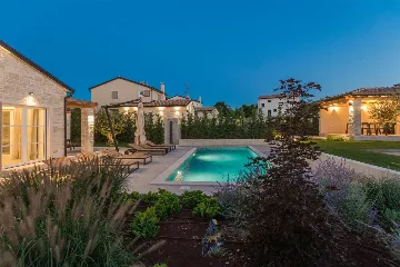 Villa in Tar, Croatia with Private Saltwater Pool