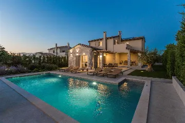 Villa in Tar, Croatia with Private Saltwater Pool