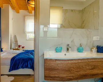 3-Bedroom Villa with Private Pool in Tar