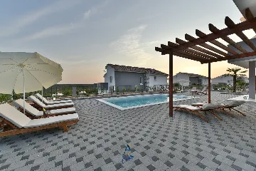 Modern Villa in Sukošan with Heated Pool for 8